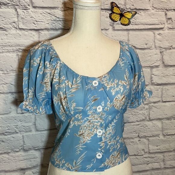 NASTY Gal Floral Crop Top Size 2 - Picture 5 of 13